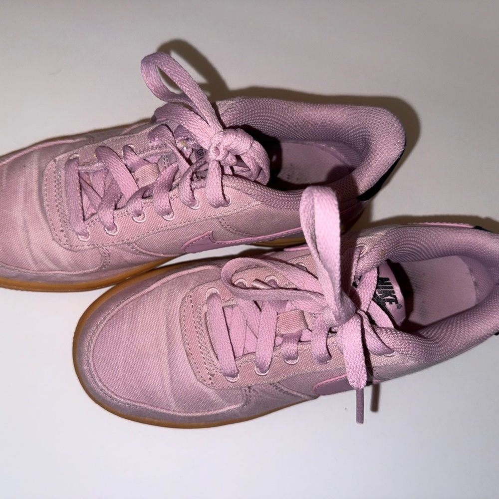 Girls Air Force Ones - Picture 2 of 4